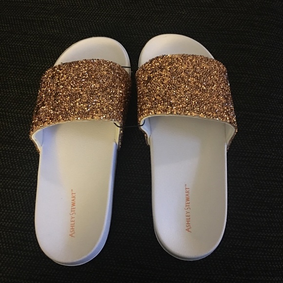 Sparkling Gold flip flops by Ashley Stewart - Picture 3 of 3